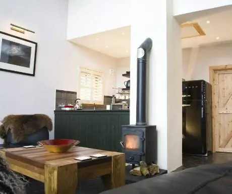 Номер 10, Скай