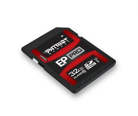 Карта памяти Патриот EP Pro SDHC емкостью 32 ГБ.