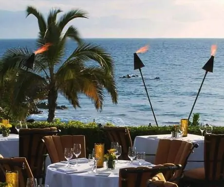 Бесплатное питание для детей до 5 лет в отеле Ferraros Four Seasons Maui Wailea Бесплатное питание для детей до 5 лет в отеле Ferraros Four Seasons Maui Wailea