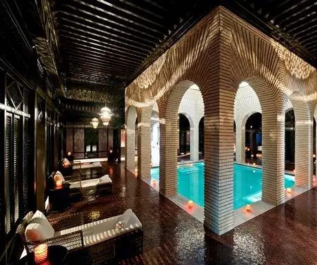 Le Spa @ Selman Palace крытый бассейн