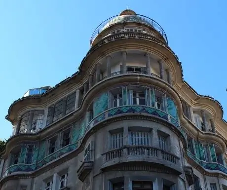 Богато украшенный балкон, Касабланка