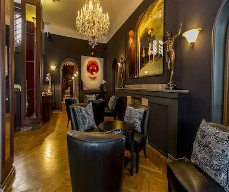 Вестибюль гостиницы «Санкт-Петербург»