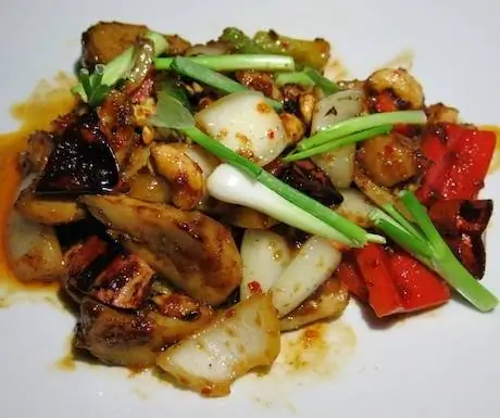 Тубкаак, блюдо с копченым перцем чили