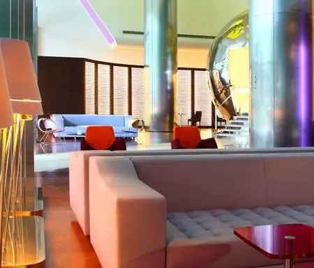 Вестибюль отеля Клапсонс