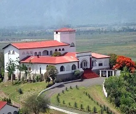 Замок Грогана