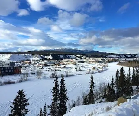 С видом на Уайтхорс