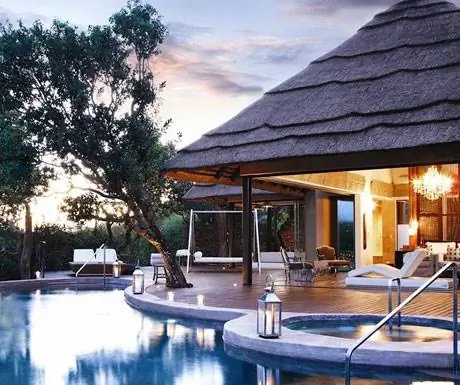 Молори Сафари Лодж