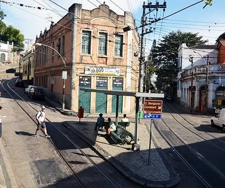 Ларго-ду-Гимарайнш Санта-Тереза