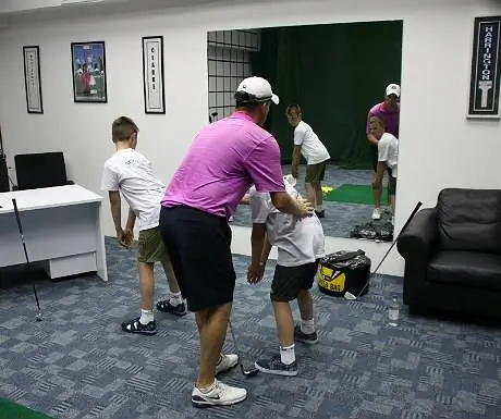 Поза для гольфа JA Palm Treet Court