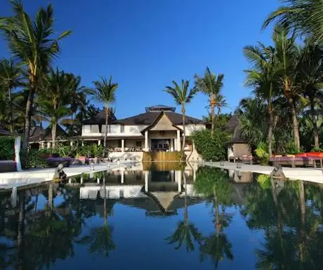 Вилла Мокенбо, Бали