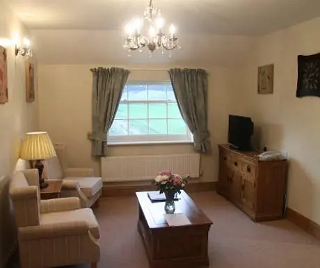 Жилое помещение Ox Pasture Hall