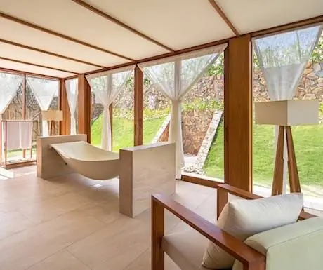 Fusion Resort Nha Trang - Подвесная ванна