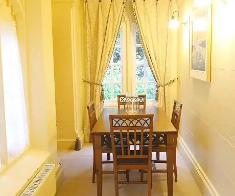 Столовая Stone Lodge