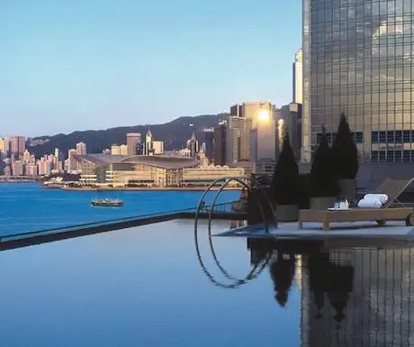 Четыре сезона Гонконг_1