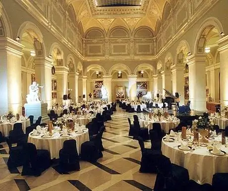 Роскошный ресторан Gundel, Будапешт