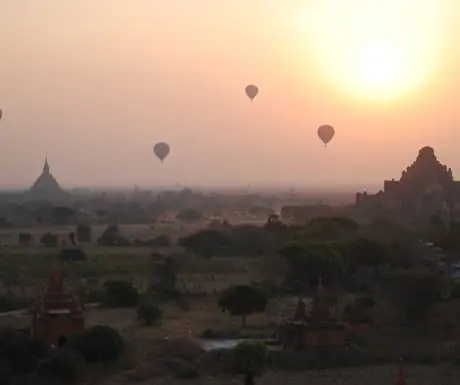 Полеты на воздушном шаре над Баганом