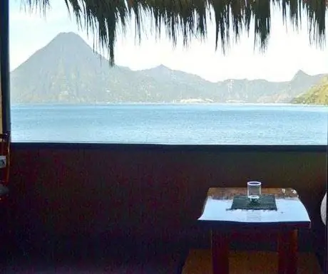 Лагуна Лодж