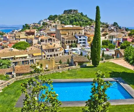 Бегур с видом на деревню