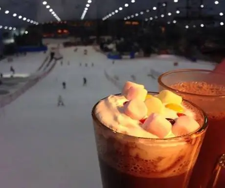 Горячий шоколад в Ski Dubai
