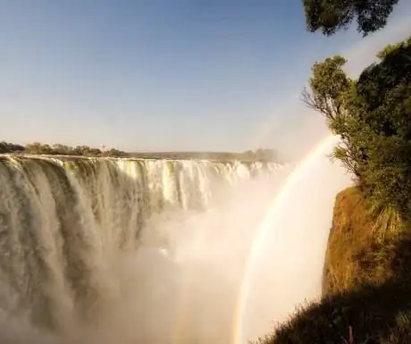 Радуга в отеле Victoria Falls Illala Lodge