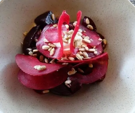 Мансарда Санкт-Петербург Россия-Салат из трех свеклы с козьим сыром