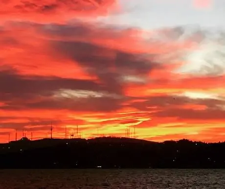 Восход солнца в Стамбуле