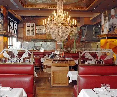 набережная художников