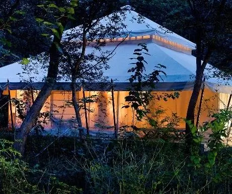 Палатка Аман-и-Хас2