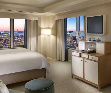 Номер Premier Bridge to Bridge в отеле Mandarin Oriental, Сан-Франциско