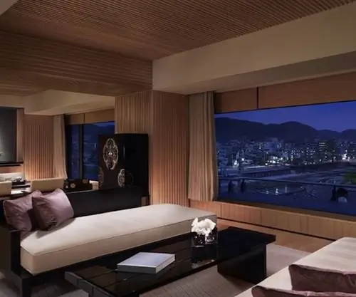 Ритц Карлтон, Киото