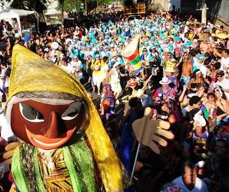 Карнавальная улица