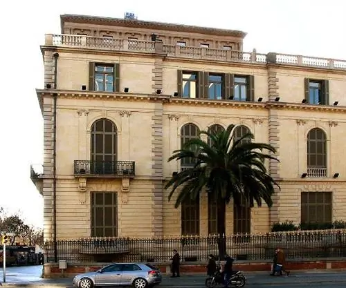 Жардинс дель Палау Роберт