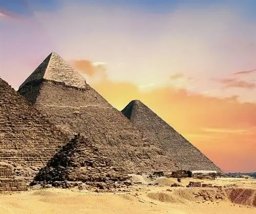 Археологи обнаружили два 500-летних гроба