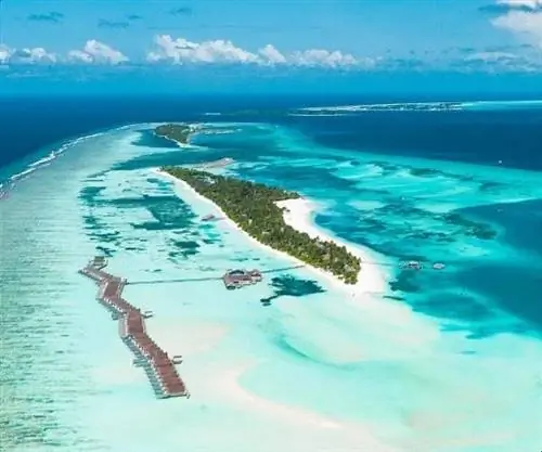 LUX Южный Ари-Атолл приветствует первое в мире судно на солнечной энергии