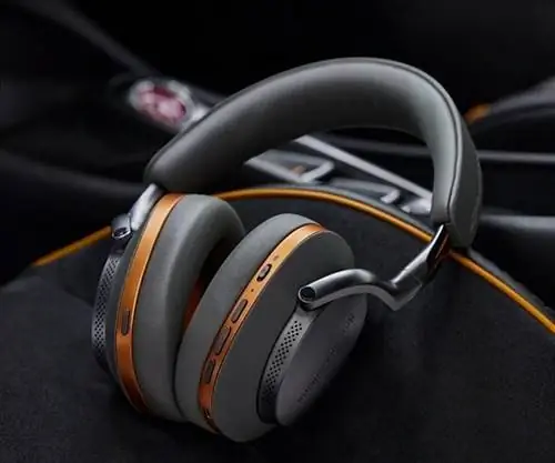 McLaren и Bowers & Wilkins выпускают наушники Px8 McLaren Edition