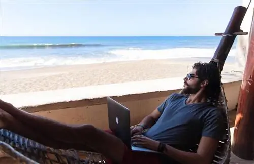 Несвязанная одежда из мериноса