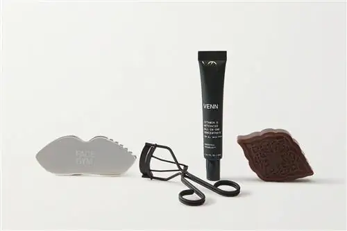 Подборка продуктов из календаря красоты Net-a-Porter