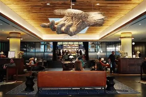 Бар Poka Lola в Денвере