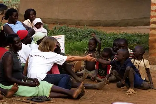 Почему вам не стоит участвовать в волонтерском туризме
