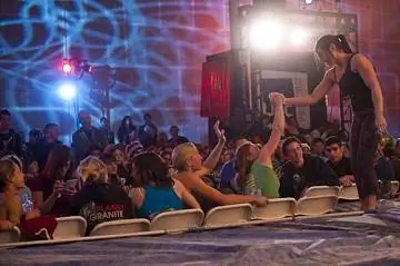 На земле на Американской серии боулдеринга