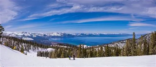 Горнолыжный курорт Heavenly Lake Tahoe - вид на озеро с троп