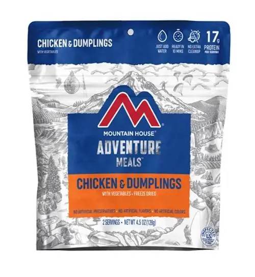 Курица и пельмени Adventure Meals - одно из лучших обезвоженных блюд для похода.