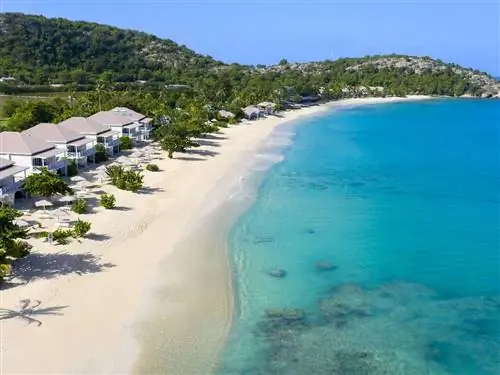 Этот курорт на Антигуа устанавливает новый стандарт пляжного отдыха по системе «все включено»