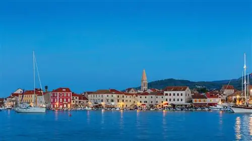 Хвар Хорватия ночью - Стари Град