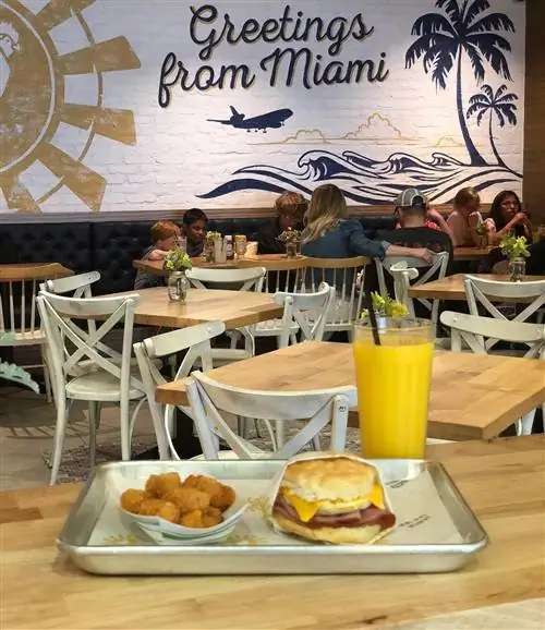 Весенний цыпленок в Майами