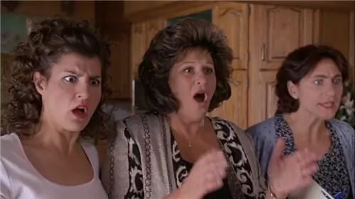 5 сцен из «Моя большая греческая свадьба», которые я пережил в Греции