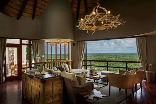 Интерьер курорта и спа-салона Ulusaba