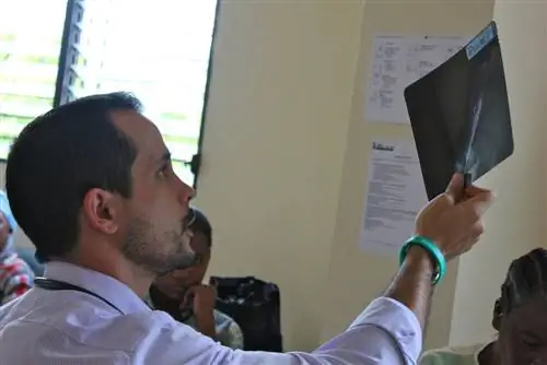 О здравоохранении как неотъемлемом праве человека: история одного врача из Гаити