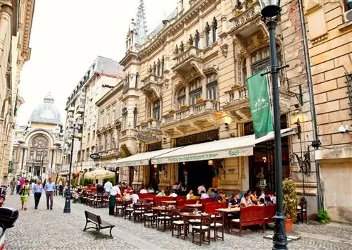 Непревзойденное путешествие по искусству через Бухарест