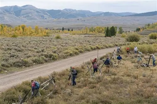 Проведите день, уезжая из города лучше, чем вы нашли, это может помочь городам, борющимся под тяжестью чрезмерного туризма.